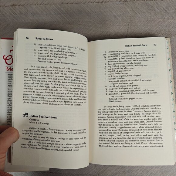 Home Cooking Mary Poulos Wilde Vintage Hardcover Cookbook Local Ethnic Recipes - Picture 5 of 7